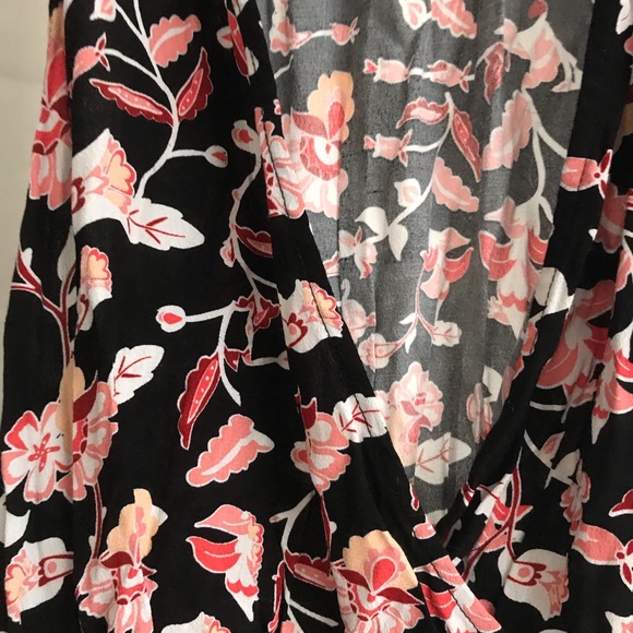 Mini floral halter dress - Picture 5 of 7